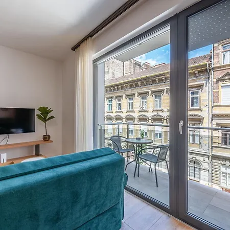 Apartamento 2 Bedroom Flat In Centre