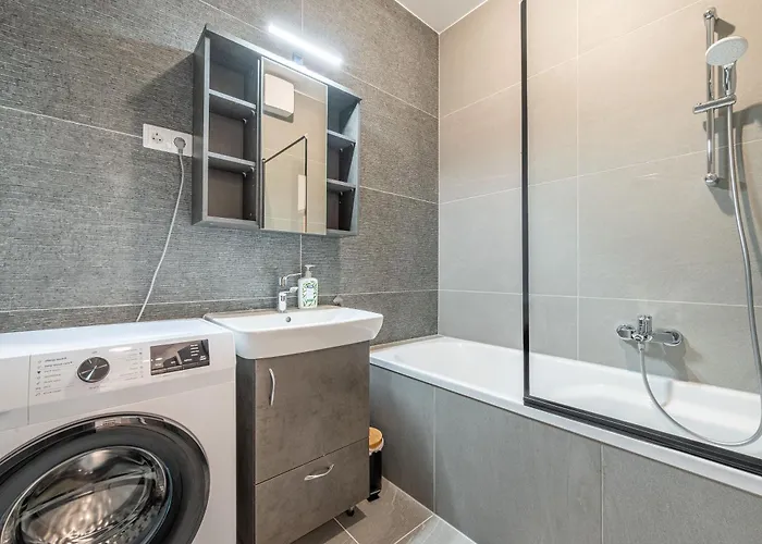 2 Bedroom Flat In Centre Apartament *