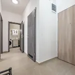 2 Bedroom Flat In Centre Apartamento *