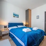 Apartamento 2 Bedroom Flat In Centre *
