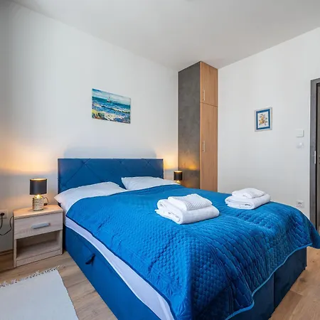 Apartment 2 Bedroom Flat In Centre *