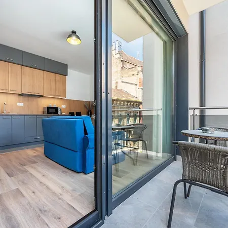2 Bedroom Flat In Centre * Budapest