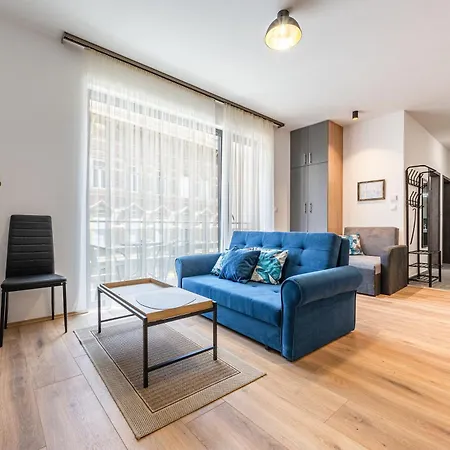 Apartment 2 Bedroom Flat In Centre *