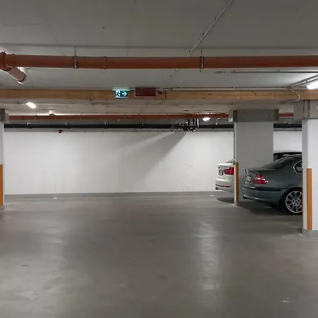 2 Bedroom Flat In Centre Apartment