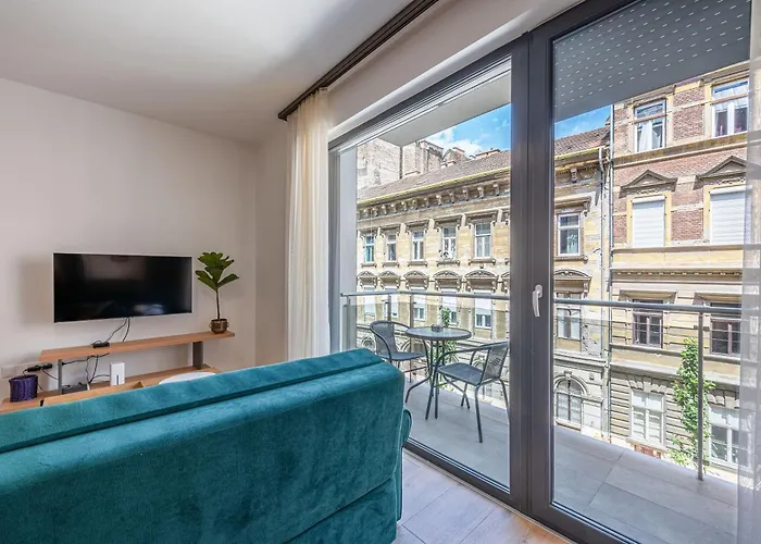 Daire 2 Bedroom Flat In Centre